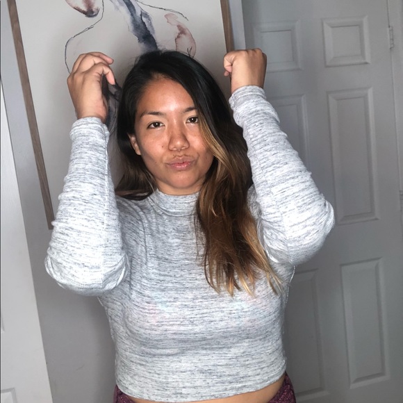 🔸🔸🔸h&m grey long sleeve crop top🔹🔹🔹🔹 - Picture 4 of 7